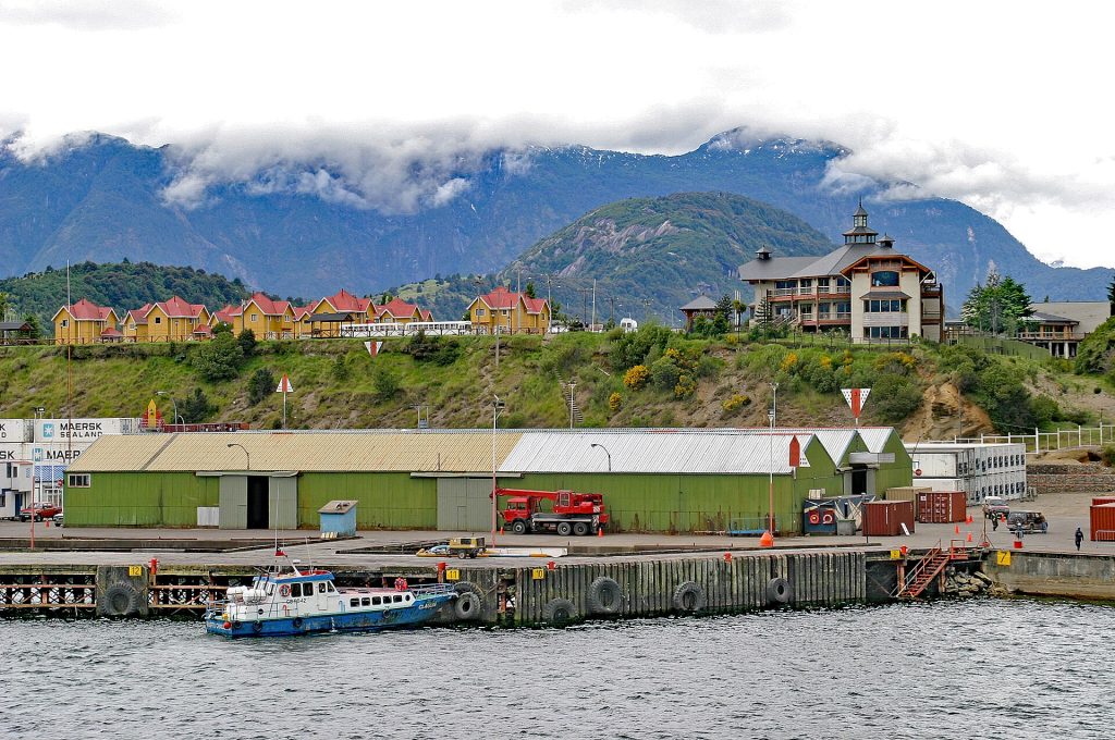 Vista de Puerto Chacabuco, en la Región de Aysén