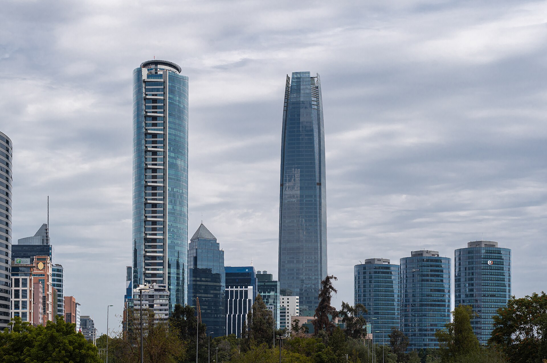Edificios del sector financiero de Santiago, conocido como Sanhattan